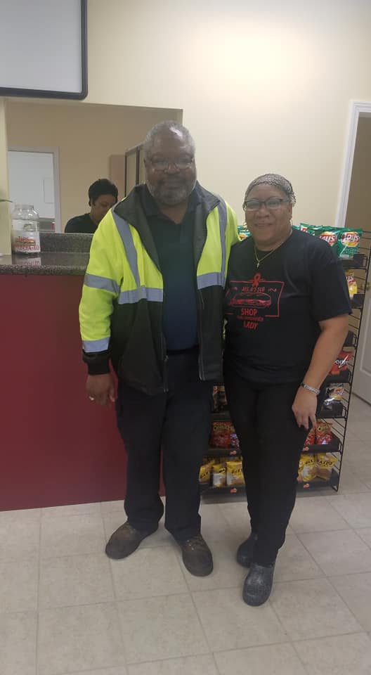 Ms. B's Sub Shop Customers reviews