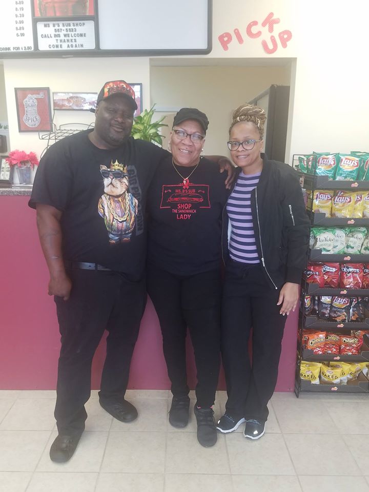 Ms. B's Sub Shop Customers reviews