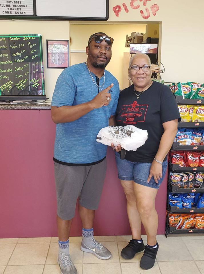 Ms. B's Sub Shop Customers reviews