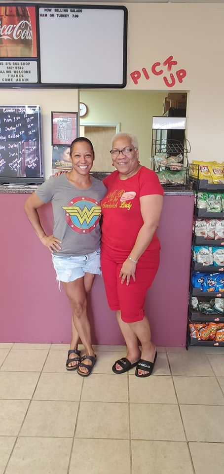 Ms. B's Sub Shop Customers reviews